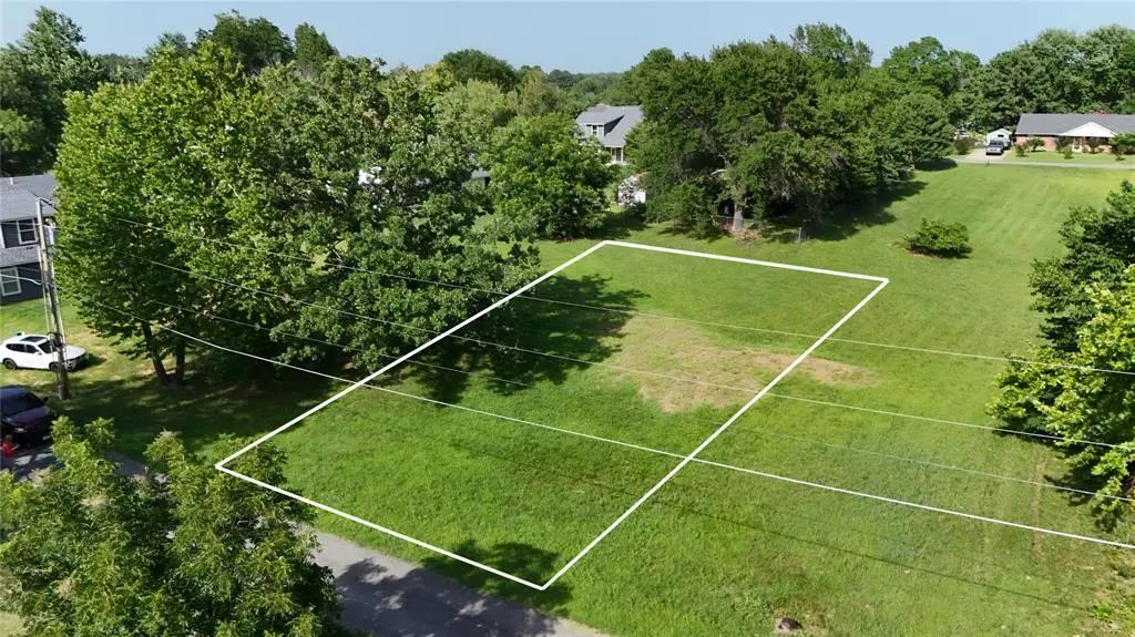 1697 W Mcgill Circle, Eufaula