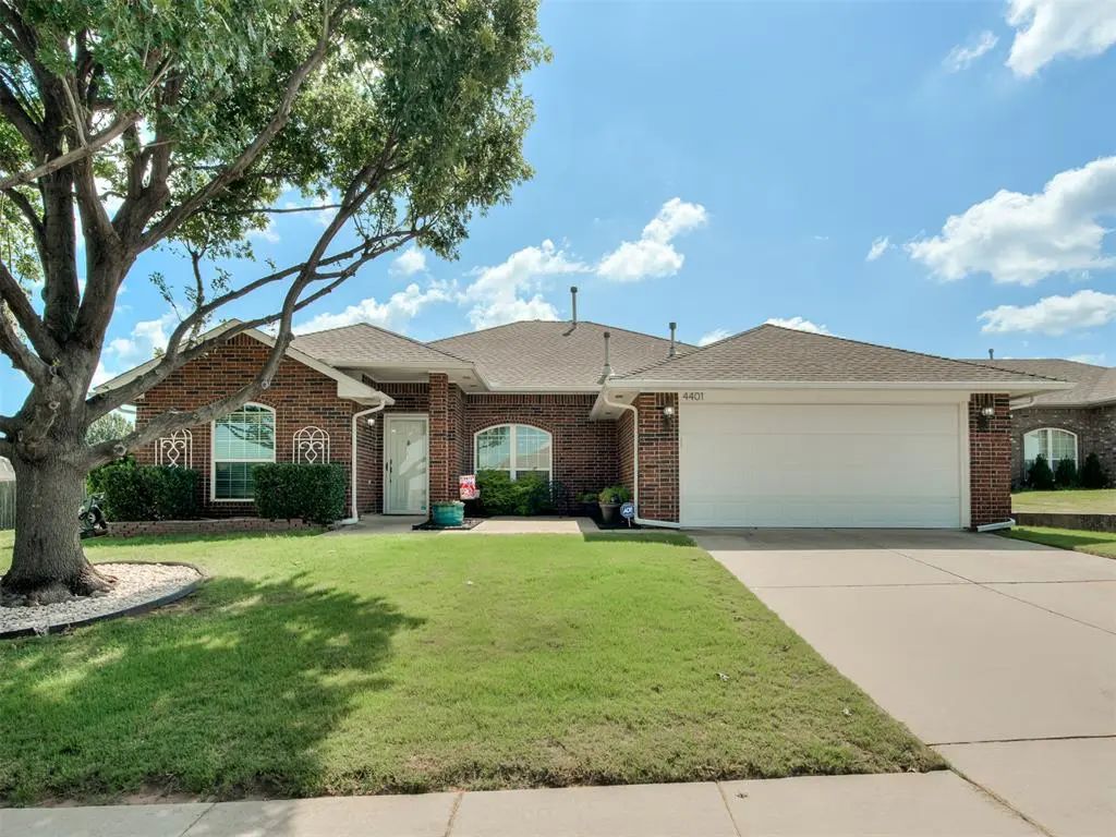 4401 Spotted Owl Circle, Norman