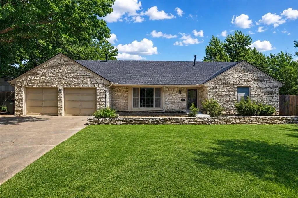 1221 Pepperdine Avenue, Edmond