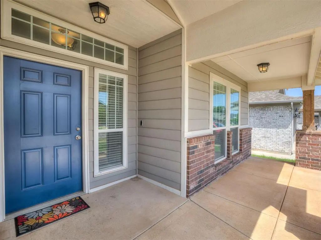 Residential Real Estate for Sale located in the neighborhood of Valencia Park Sec 20, in the city of Edmond, OK