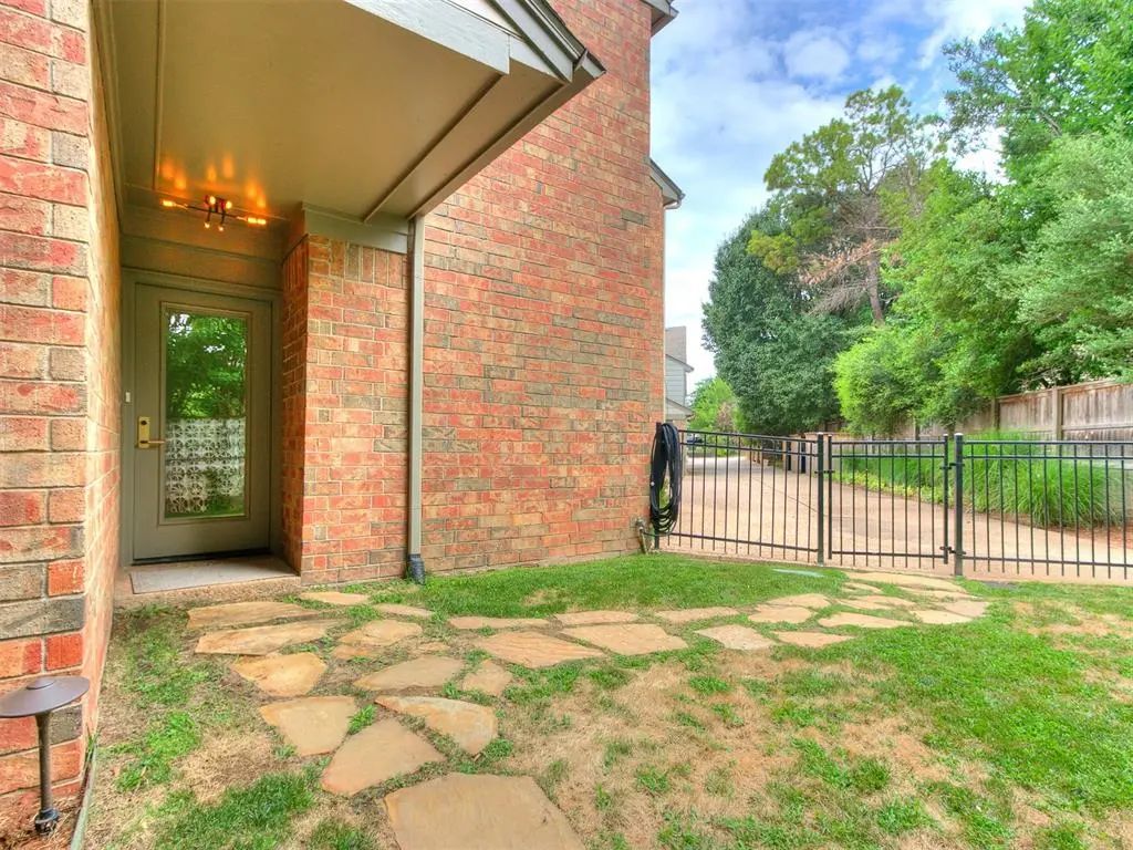 1201 Glenbrook Drive 5, Oklahoma City