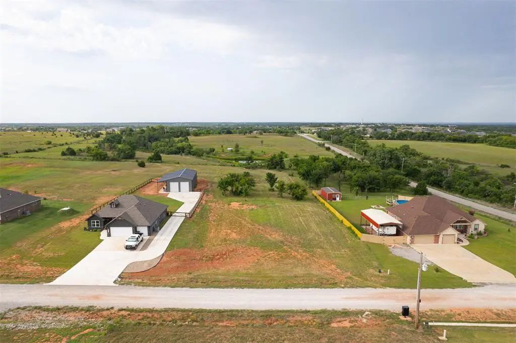 2303 County Road 1332, Blanchard