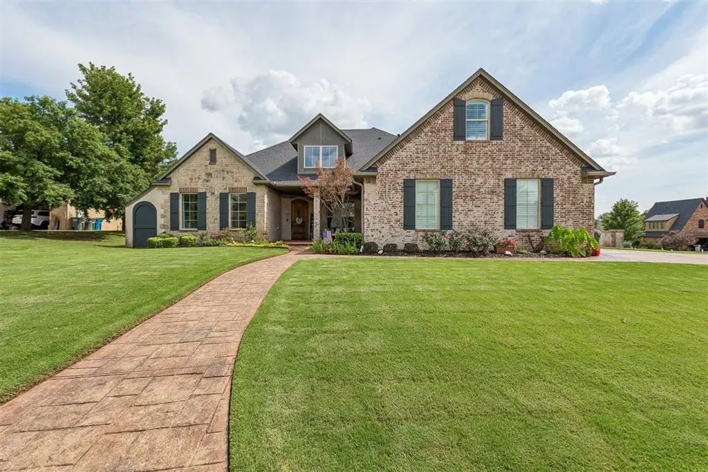 416 Oak Summit Road, Edmond