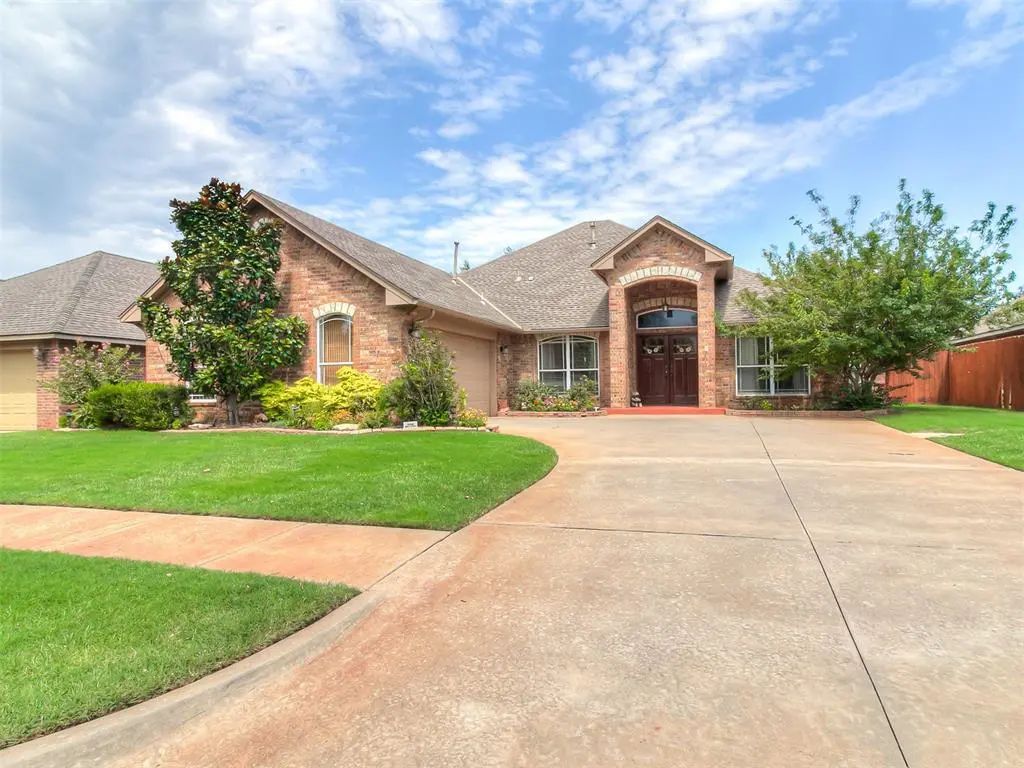 16008 Ledge Lane, Edmond