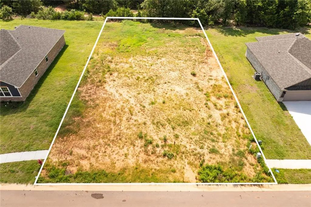 4648 Lincoln Landing, Harrah