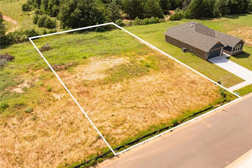 4664 Lincoln Landing, Harrah