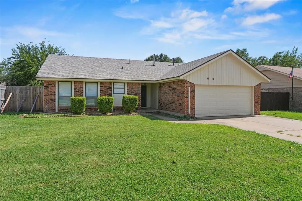 Residential Lease Real Estate for Sale located in the neighborhood of Crystal Heights, in the city of Moore, OK