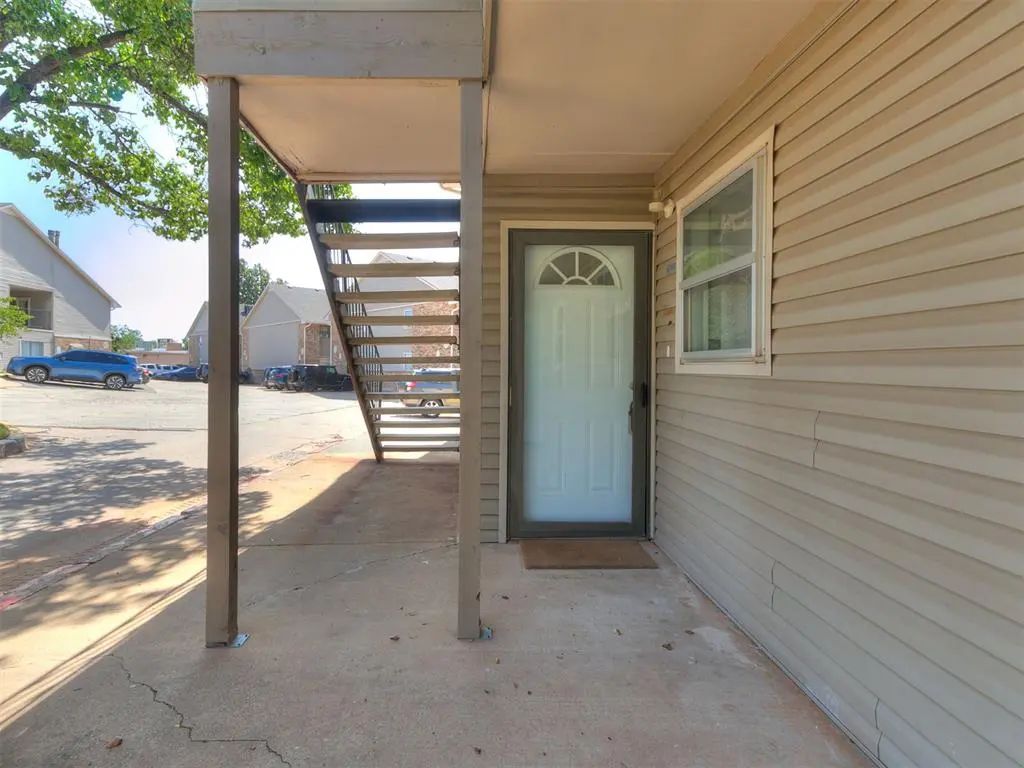 6704 N Meridian Avenue E, Oklahoma City