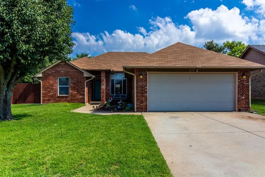 819 W Dowden Drive, Mustang, OK, 73064 For Sale