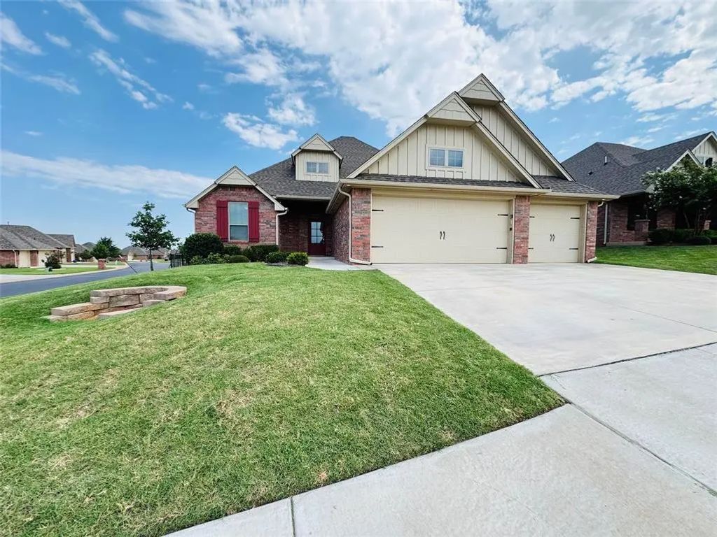 633 Texoma Drive, Edmond