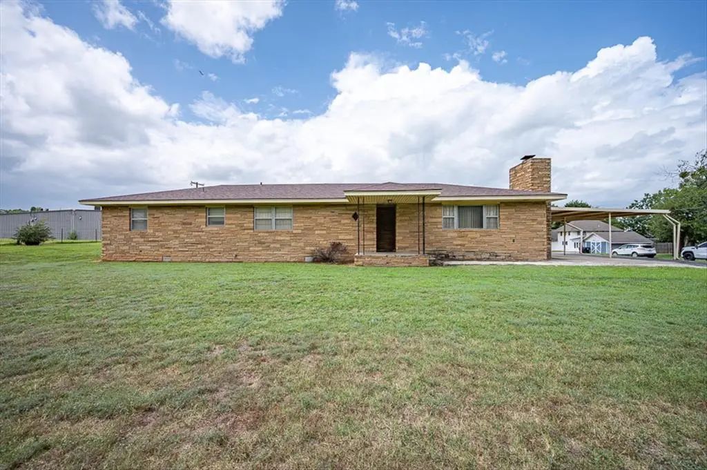 202 E Park Street, McLoud, OK, 74851 For Sale