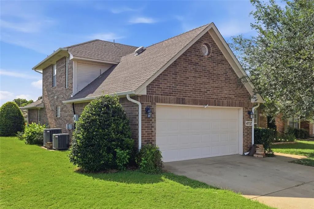 4737 Hemlock Circle, Oklahoma City