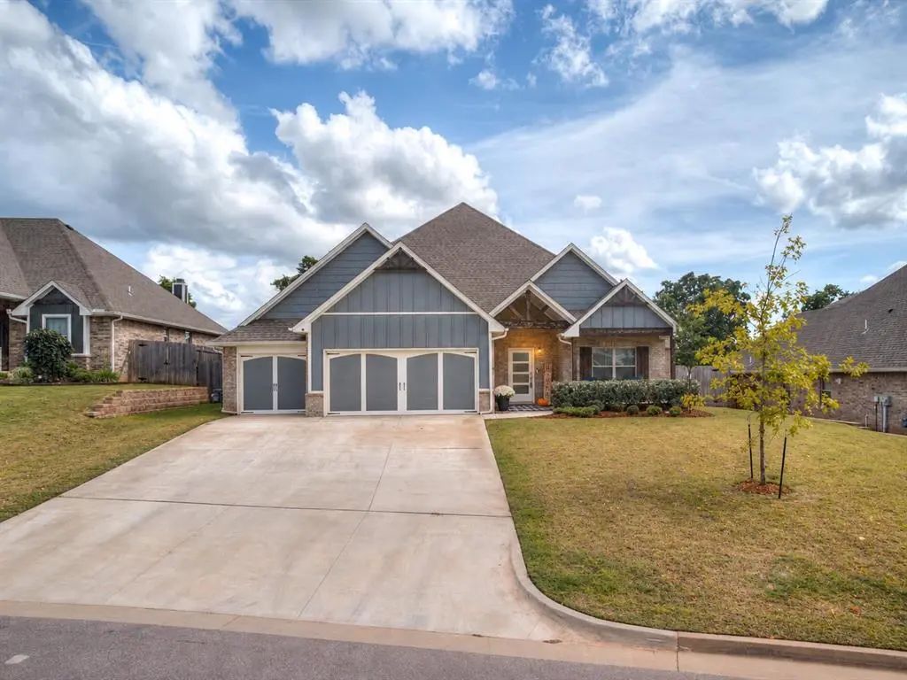 8708 Stark Street, Edmond