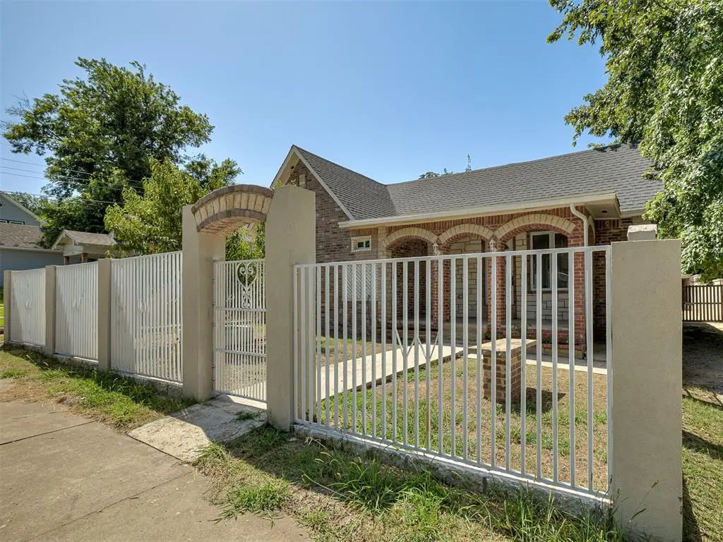1316 Nw 12th St Street, Oklahoma City, OK, 73106 - SUMMERS PLACE ADD 015 002 E53FT OF W103FT - 1240041, Residential