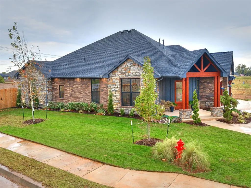 16100 Catalonia Place, Oklahoma City