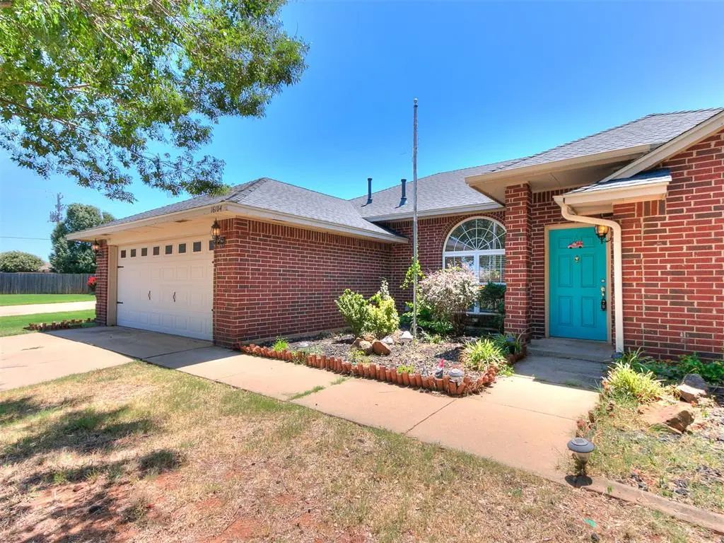 16104 Cantera Creek Drive, Edmond