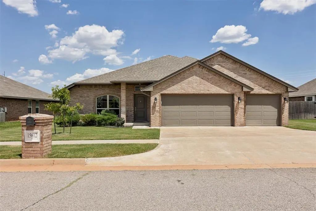 15612 W Vermillion Drive, Edmond