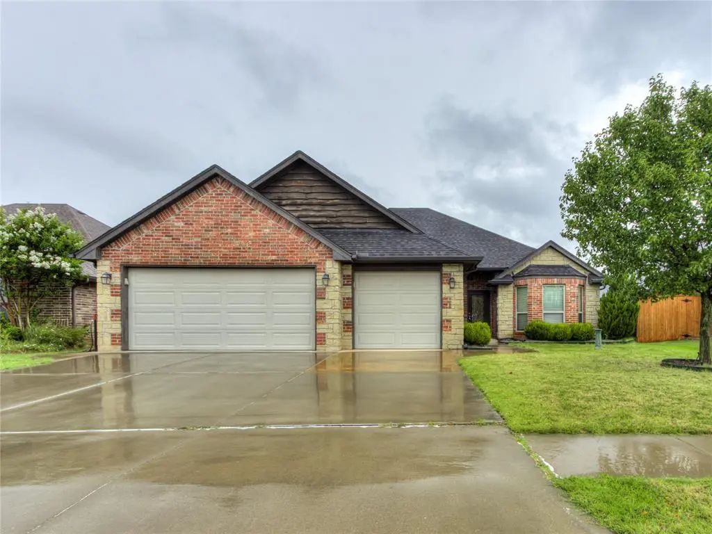 Residential Real Estate for Sale located in the neighborhood of The Grove South Ph 4, in the city of Edmond, OK