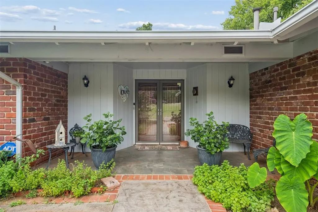9409 Silver Lake Drive, Oklahoma City