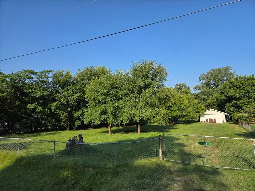 1321 N Timber Road, Oklahoma City