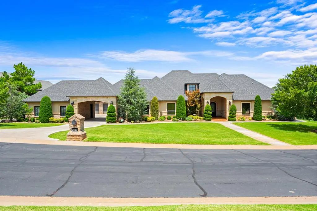 2567 Loblolly Lane, Edmond