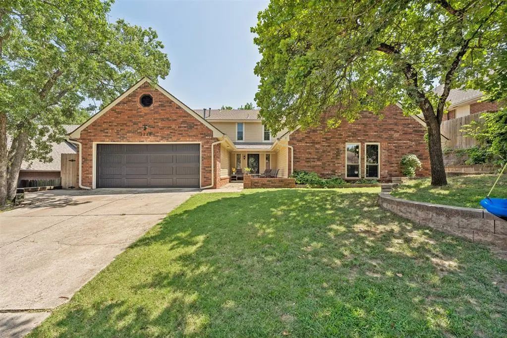 1220 Knights Bridge Road, Edmond, OK, 73034 For Sale