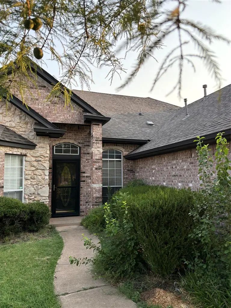 Homes for Sale located at 2009 Del Simmons Drive, in the city of Edmond, OK 73003