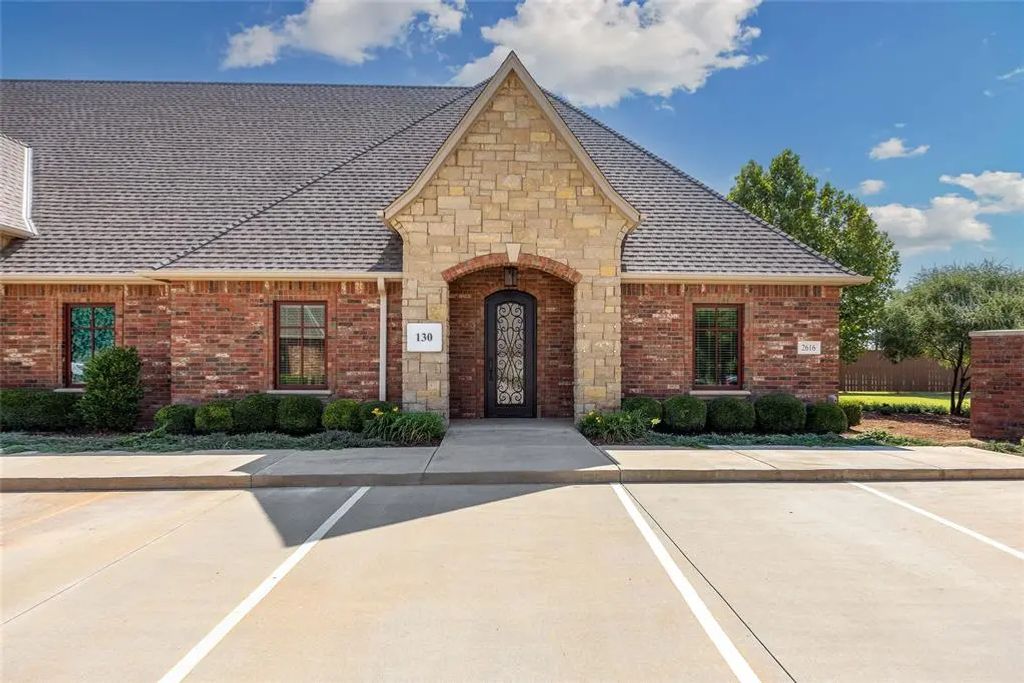2616 Covell Village Drive 130, Edmond