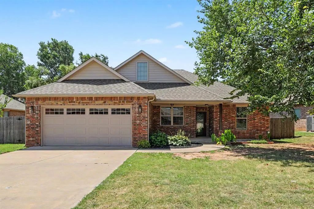 1022 Fox Run Lane, Blanchard, OK, 73010 For Sale