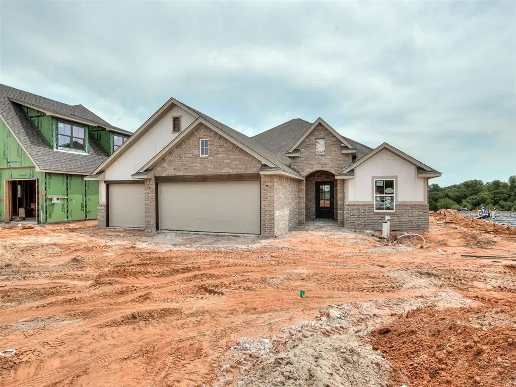 2216 Preserve Edge Drive, Edmond
