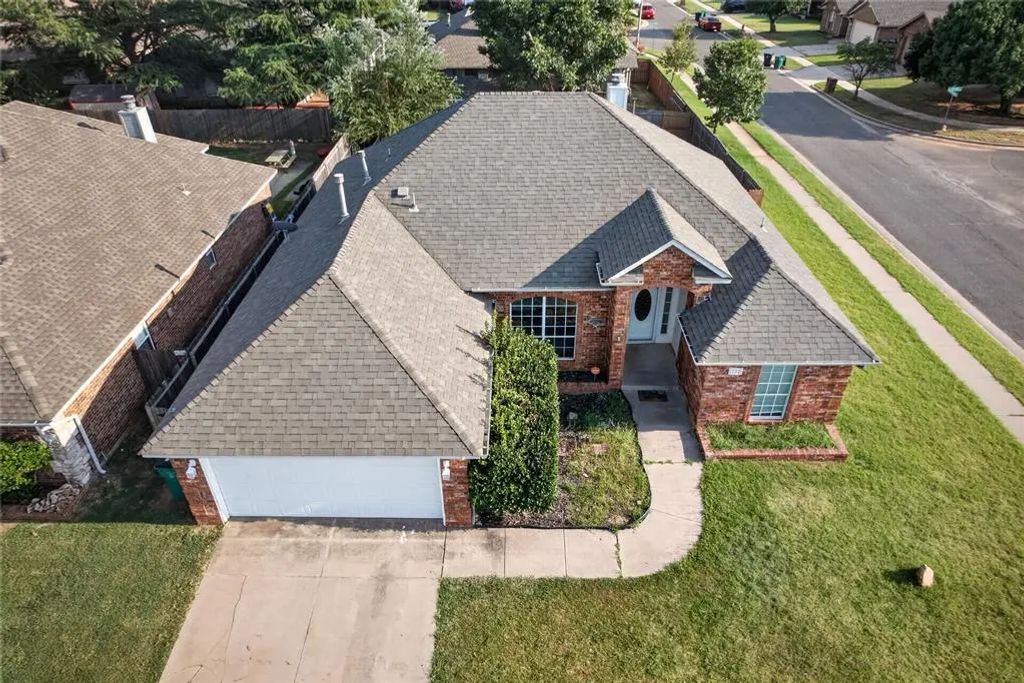 732 Sw 155th Place, Oklahoma City
