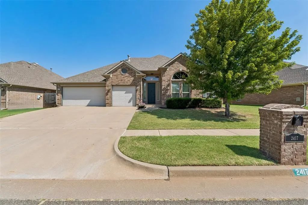 2417 Nw 180th Street, Edmond