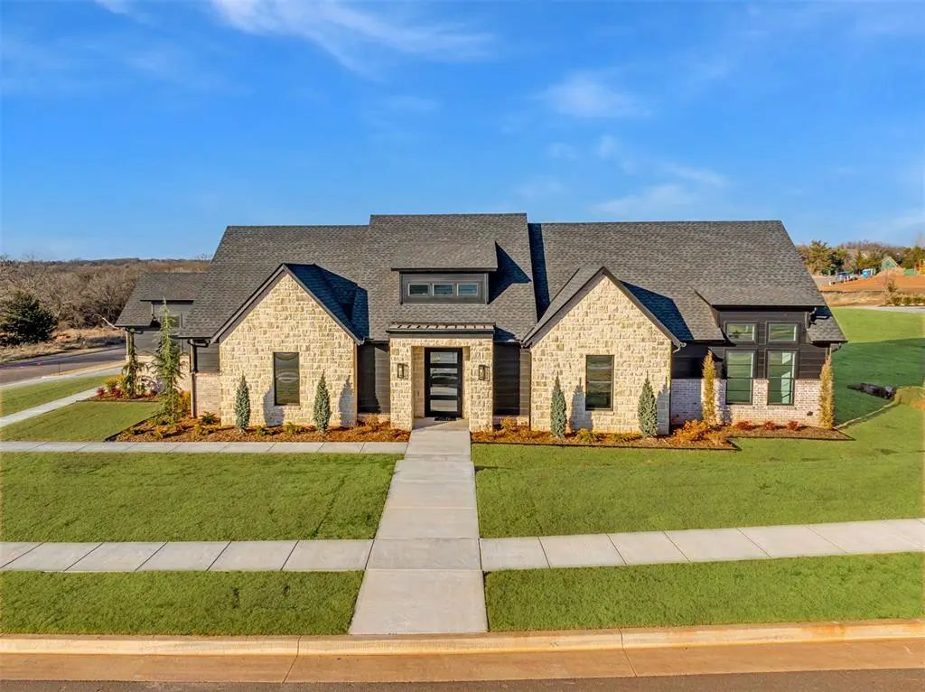 Residential Real Estate for Sale located in the neighborhood of Somerset Ridge, in the city of Arcadia, OK
