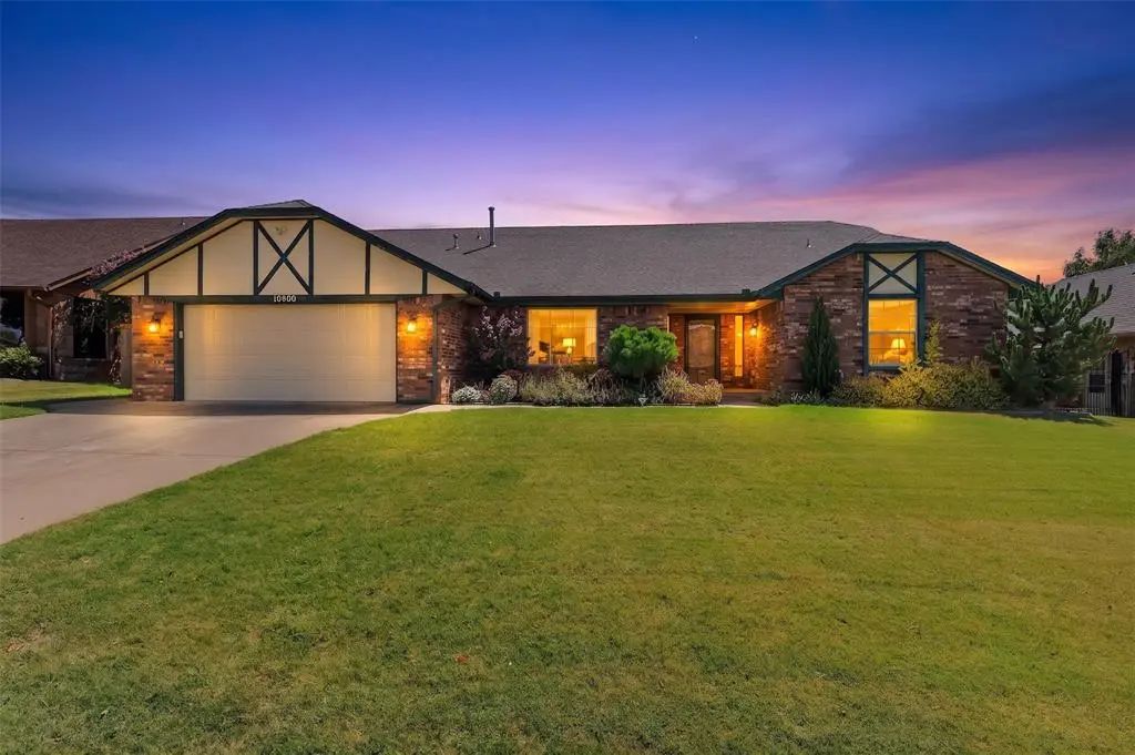 10800 W Country Drive, Oklahoma City