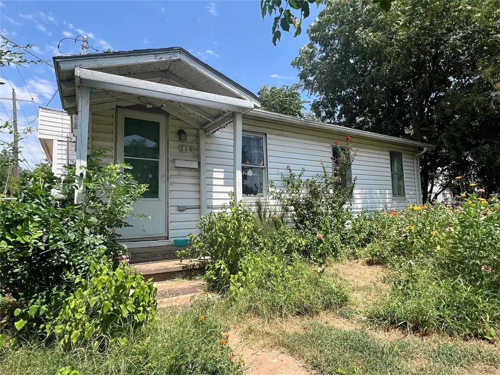 714 W Georgia Avenue, Chickasha, OK, 73018 - Chickasha Ot - 1242238, Residential