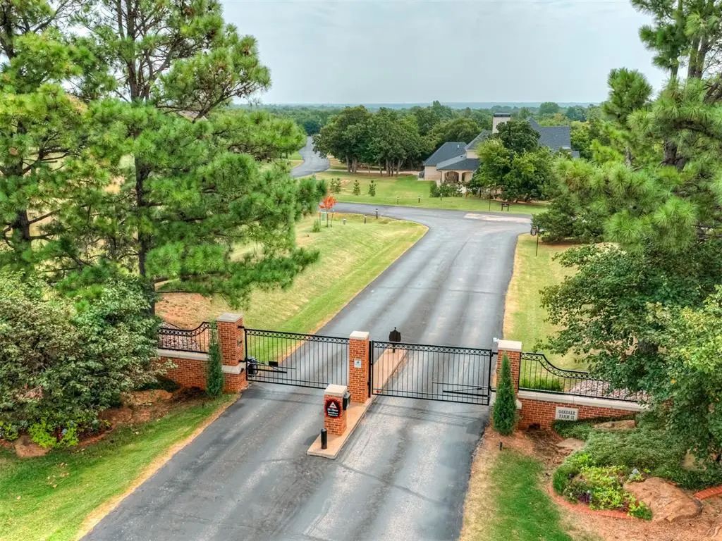 3201 Oakdale Ridge Court, Edmond