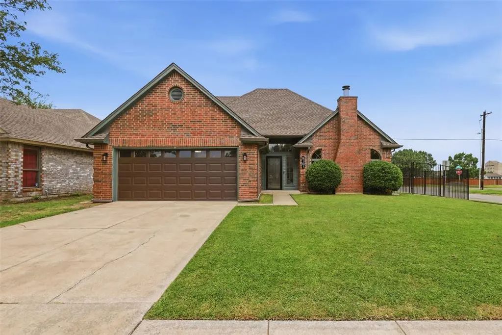 8101 Timothy Lane, Oklahoma City