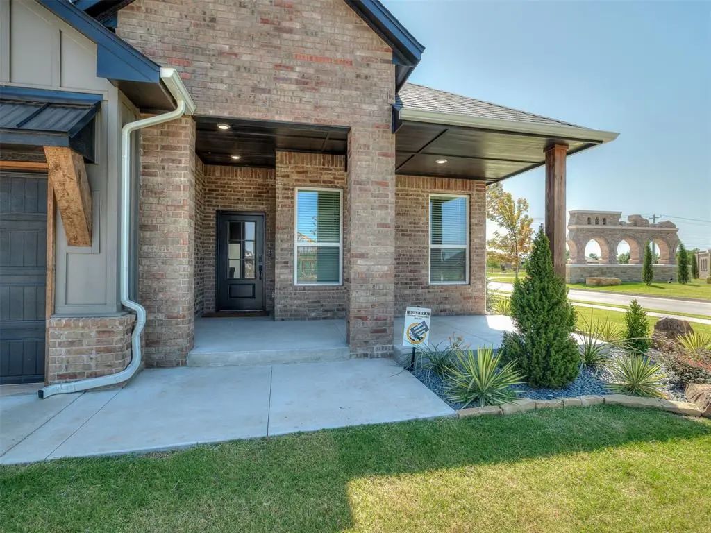 16028 Catalonia Place, Oklahoma City