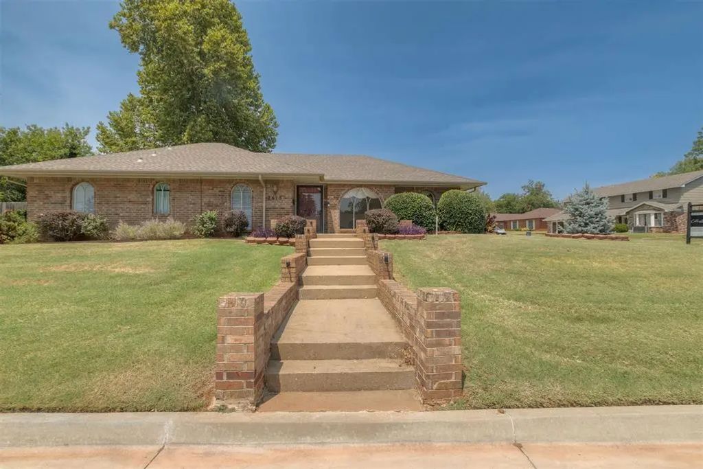 2615 Nw 115th Place, Oklahoma City
