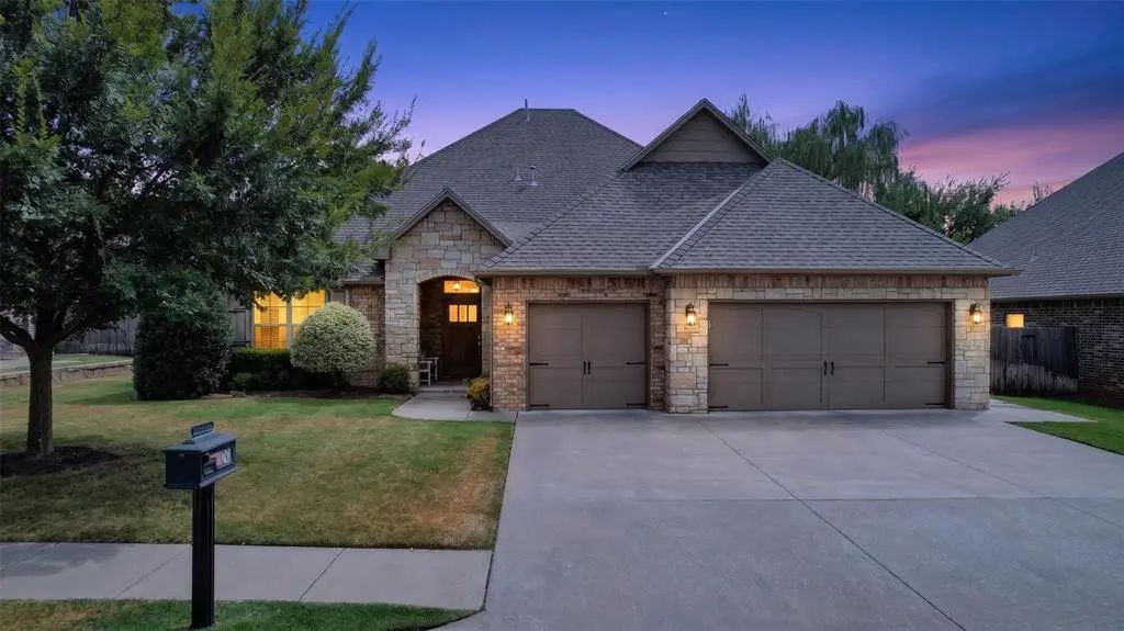 Residential Real Estate for Sale located in the neighborhood of The Villages At Stonebridge, in the city of Edmond, OK
