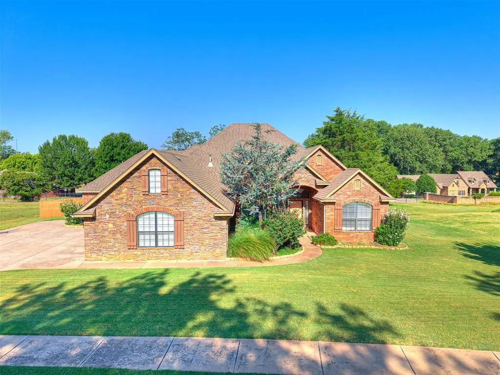 3077 Ridgecrest Drive, Purcell