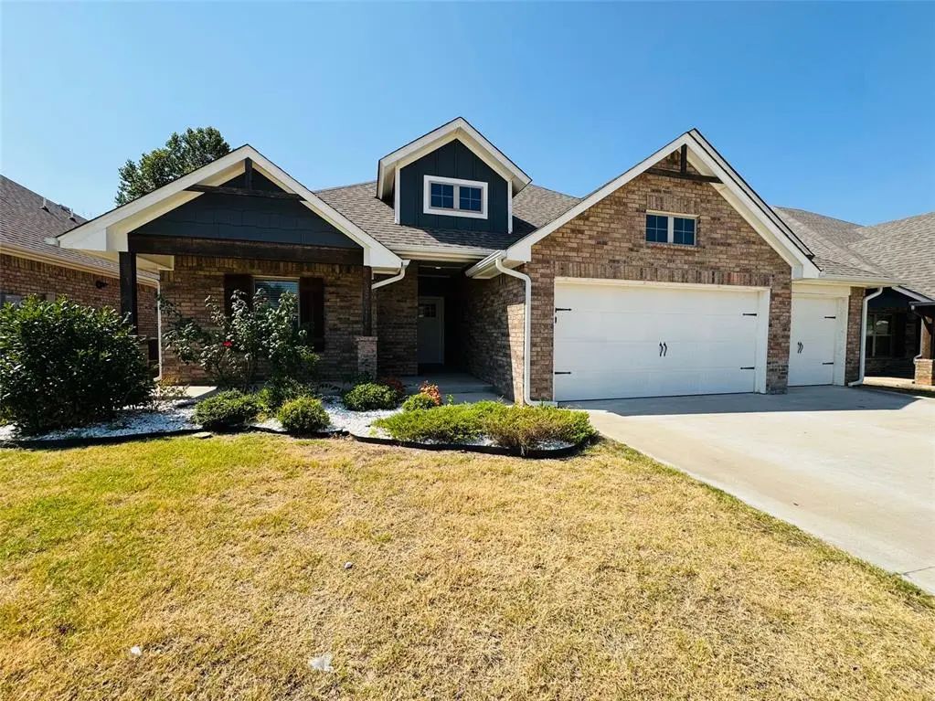 Residential Real Estate for Sale located in the neighborhood of Pine Canyon, in the city of Mustang, OK