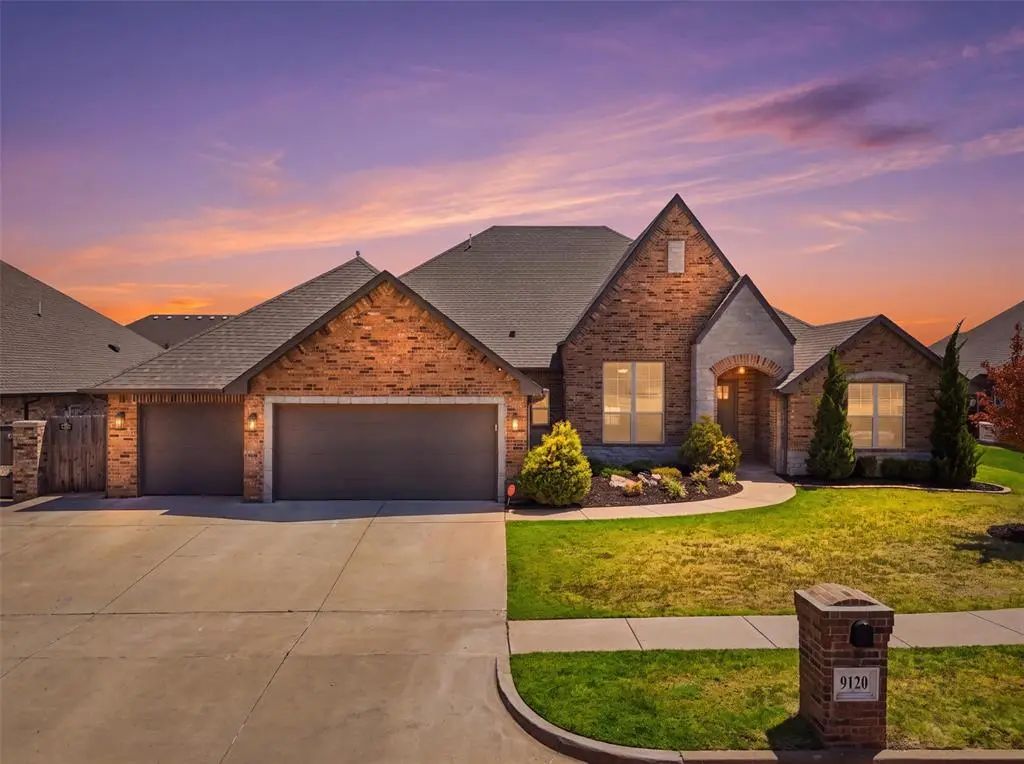 Oklahoma City Real Estate - MLS # 1242800, Residential real estate for Sale in Cedar Ridge At Morgan Creek Sec 2, MLS Listings # 1242800