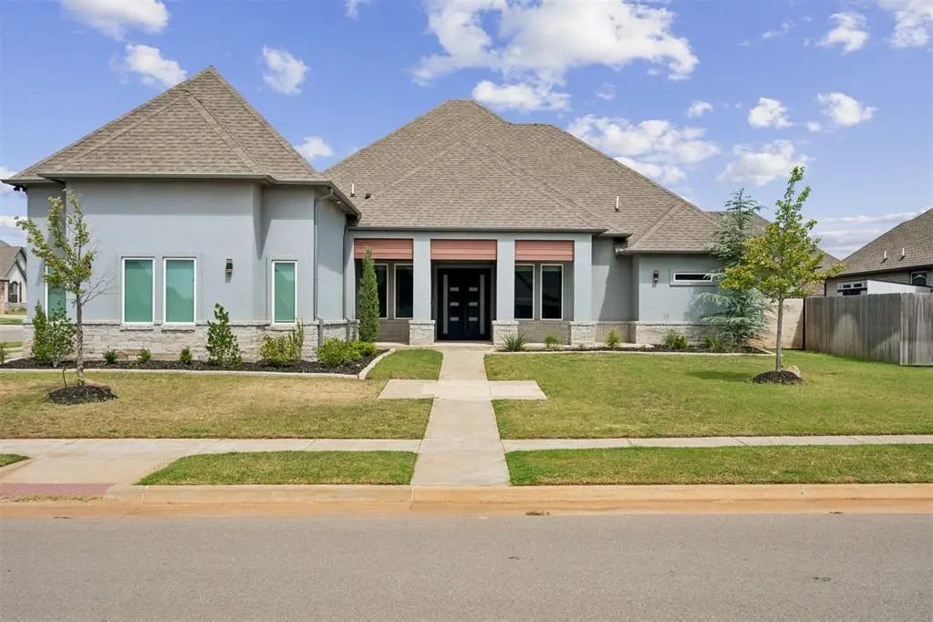 Residential Real Estate for Sale located in the neighborhood of Ledgestone Ph Ii, in the city of Mustang, OK