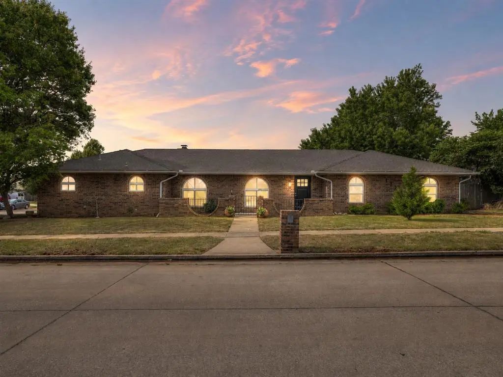 1320 Lowrie Lane, Oklahoma City