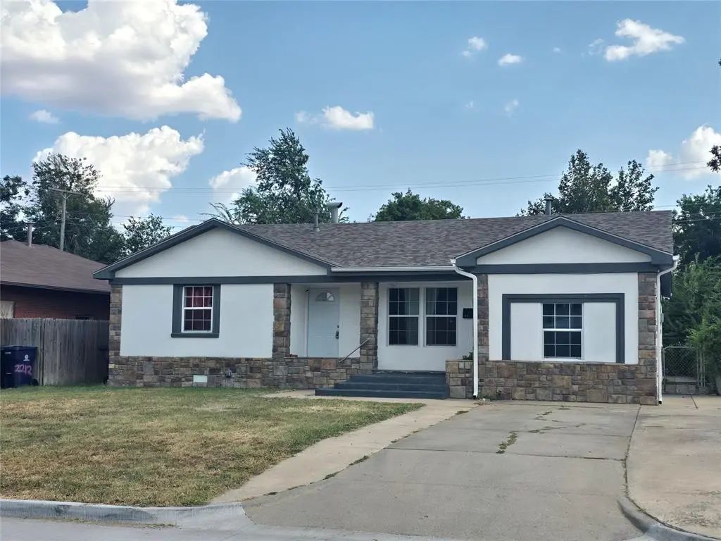 2216 Sw 60th Streets, Oklahoma City