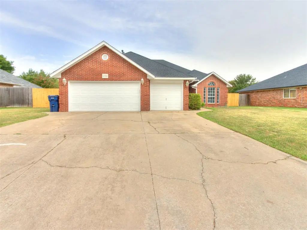 11713 Silver Sun Drive, Oklahoma City
