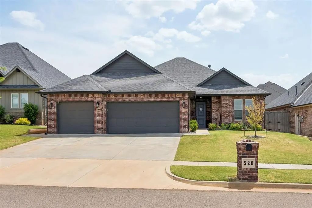 520 Vintage Drive, Norman
