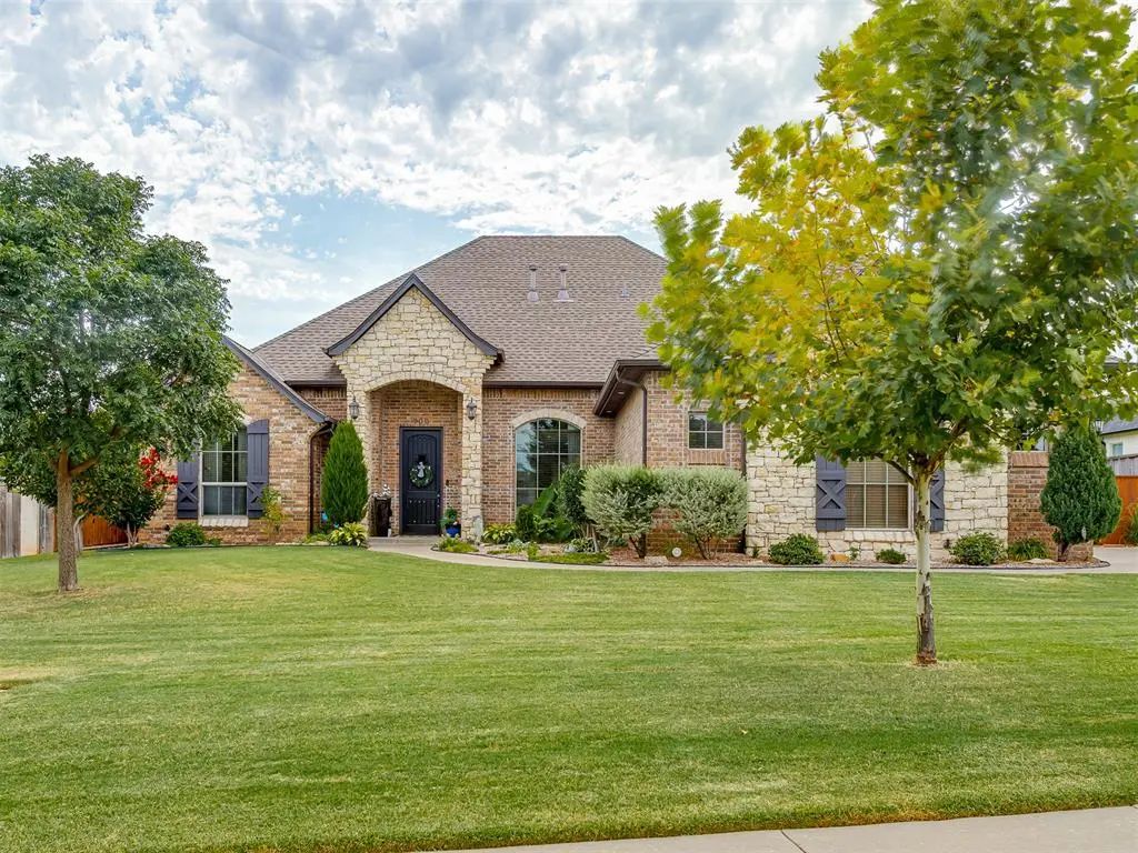 700 Newport Bridge Drive, Edmond