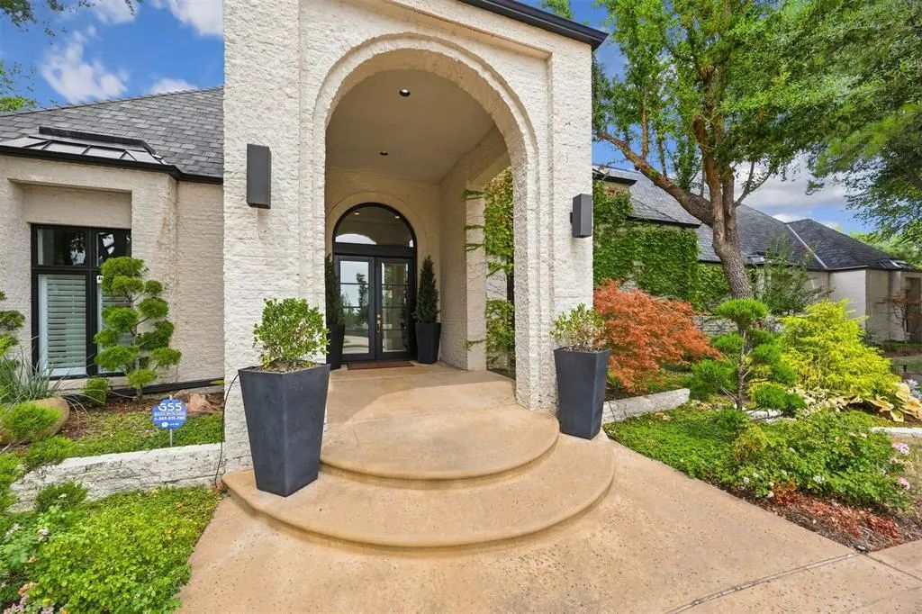 Residential Real Estate for Sale located in the neighborhood of FAIRVIEW FARM SEC 1, in the city of Edmond, OK